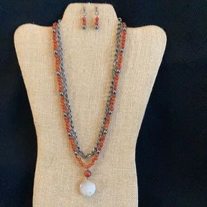 Carnelian set with pendant and chain